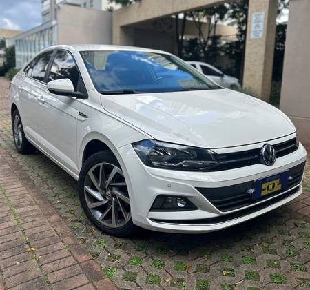 VOLKSWAGEN VIRTUS 1.0 200 TSI HIGHLINE AUTOMÁTICO
